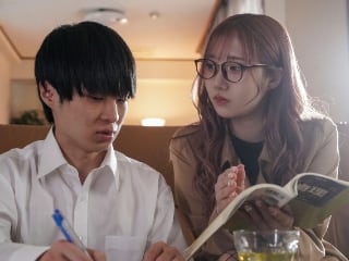 Phim Cô gia sư ngực lớn giúp cậu học sinh lười biếng học hành bằng cách làm quen