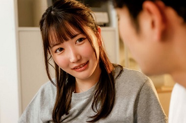 Phim Em gái quyến rũ rủ anh chàng bạn học vào cuộc chơi điện thoại